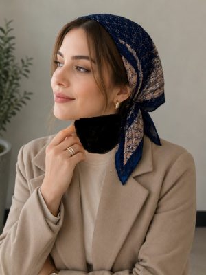 مینی اسکارف نخی طرح دار